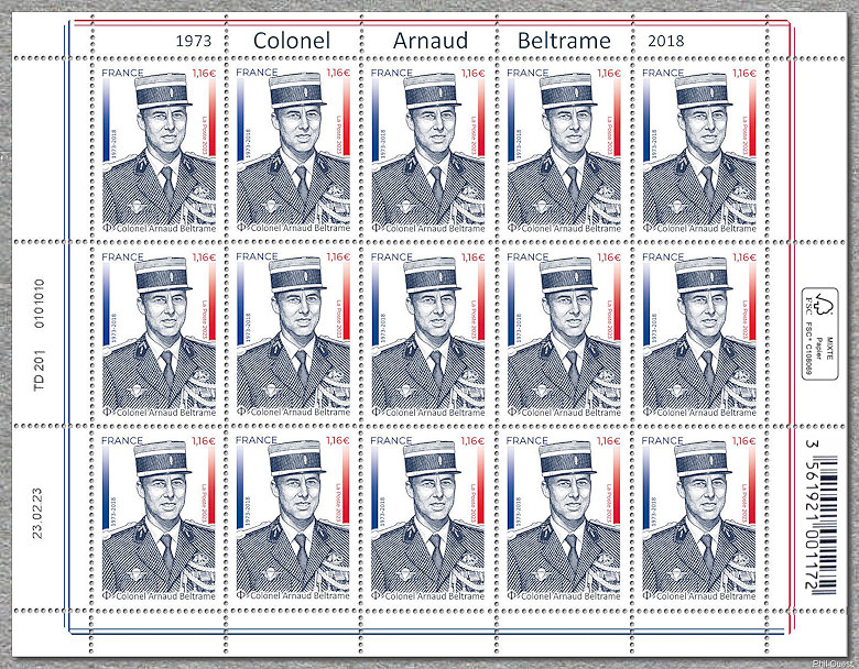 Feuillet de 15 timbres du Colonel Arnaud Beltrame 1973-2018