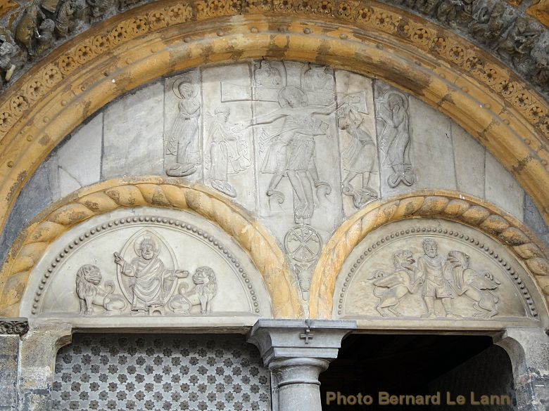 détail Sainte-Marie d'Oloron 